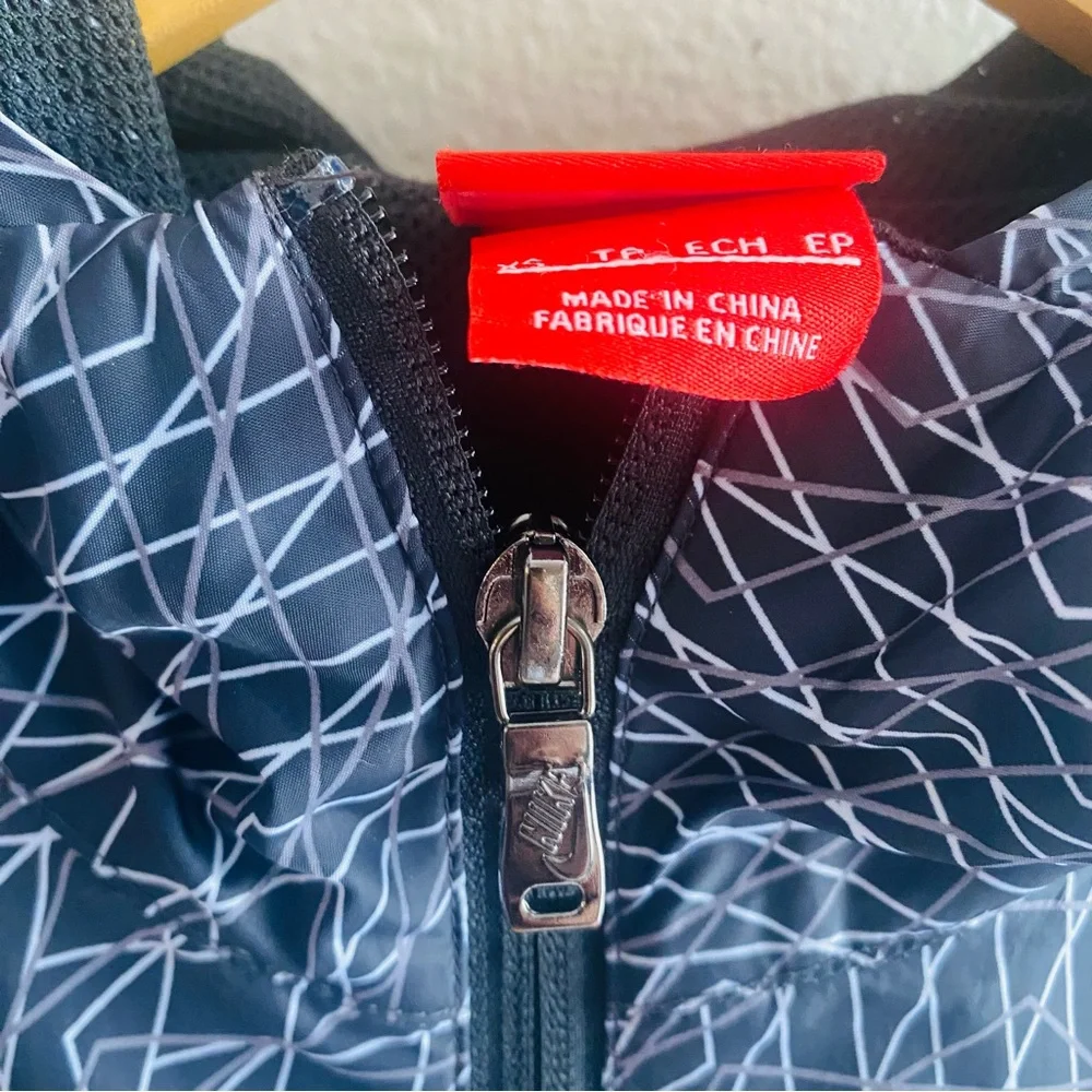 Nike RU Grid Print WindRunner Women's Jacket EUC Size XS - Picture 10 of 13